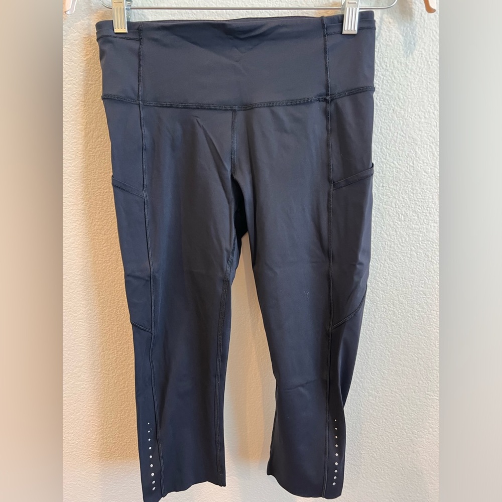Lululemon running cropped legging size 8